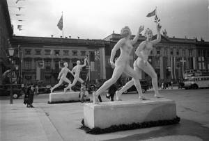 Monument in Pariser Platz, Berlin, 1936